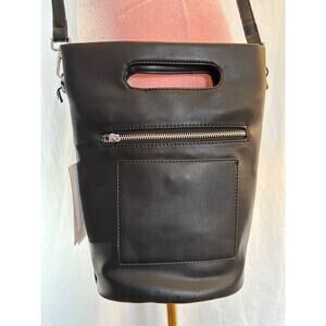NWT Urban Originals Black Vegan Leather Bucket Crossbody Bag Purse Zipper Close